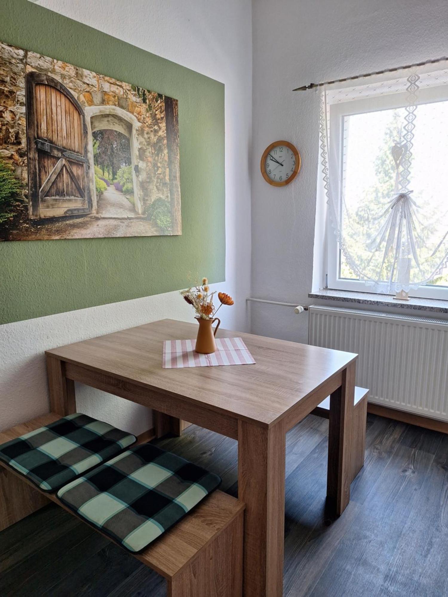 Gaststaette Und Pension Zur Schiene Merseburg Luaran gambar
